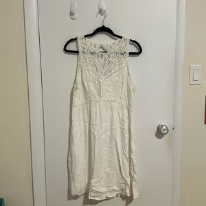 White lace Abercrombie dress